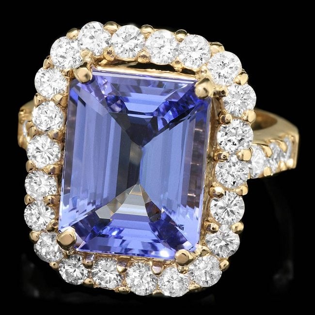 14k Gold 7.60ct Tanzanite 1.80ct Diamond Ring: Retail: $18,400.00 ****** 14k Gold 7.60ct Tanzanite 1.80ct Diamond Ring ****** Metal: 14k Solid Yellow Gold / Size: 8 / Total Item Weight: 10.5 grams / Country Made: United States / / Main Stone: Tanz
