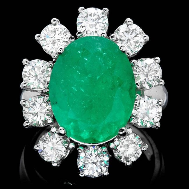 18k White Gold 8.00ct Emerald 3.35ct Diamond Ring: Retail: $34,800.00 ****** 18k White Gold 8.00ct Emerald 3.35ct Diamond Ring ****** Metal: 18k Solid White Gold / Size: 7 / Total Item Weight: 13.5 grams / / Main Stone: Emerald / Color: Green / Carat 