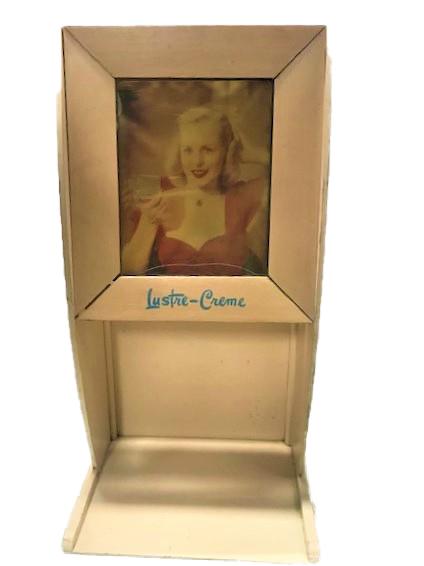 LUSTRE CREME (1 of 1)