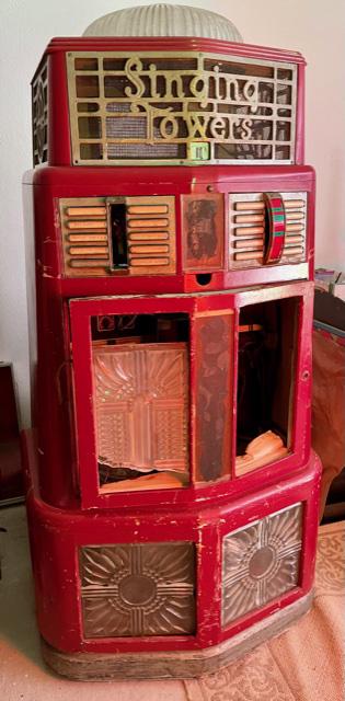 AMI SINGING TOWER JUKEBOX (1 of 7)