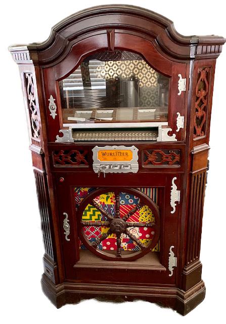 780 WURLITZER  WAGON WHEEL Jukebox (1 of 2)