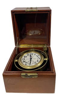 ZENTIH CHRONOMETER: ZENITH CHRONOMETER IN WOODEN BOX MEASURES 5 INCHES X 5 INCHES CONDITION APPEARS TO BE GOOD