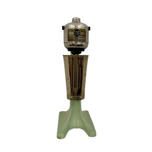 HAMILTON BEACH NO 18 DRINK MIXER: VINTAGE HAMILTON BEACH NO 18 DRINK MIXER WITH CUP IS IN WORKING CONDITION AND LOOKS GREAT