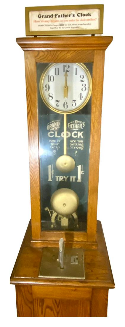 EXHIBIT SUPPLY GRAND -FATHER'S CLOCK ARCADE 1Â¢ STRENGTH TEST MACHINE (1 of 4)