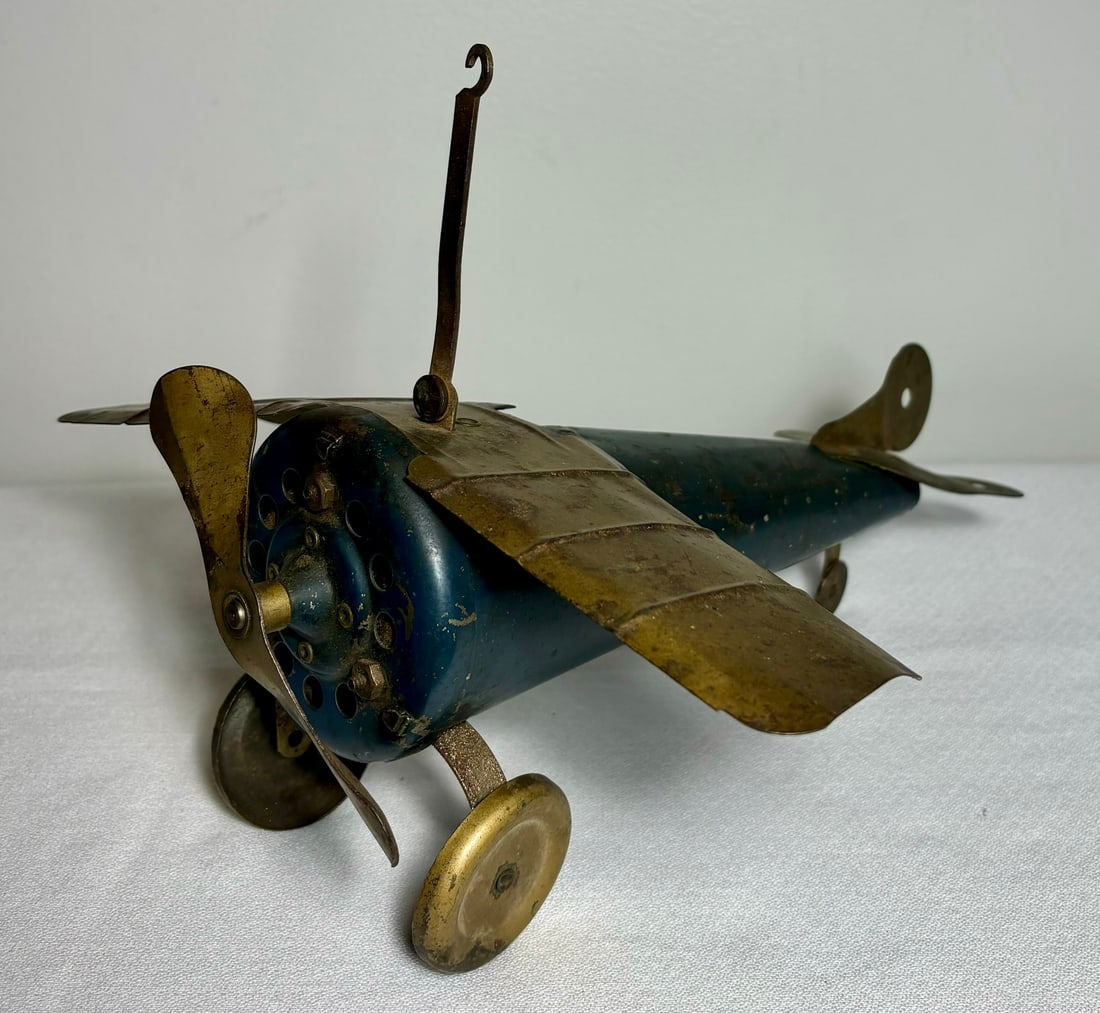 ANTIQUE SPIRIT OF ST LOUIS ELECTRIC POWERED PLANE (1 of 8)