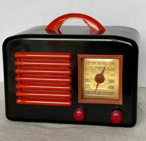 ART DECO GENERAL TELEVISION BAKELITE RADIO RED AND BLACK