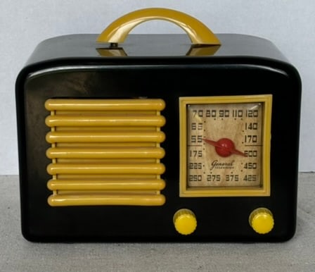 GENERAL TELEVISON ART DECO BLACK AND YELLOW BAKELITE RADIO (1 of 6)