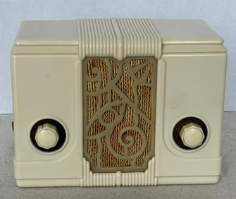 ANTIQUE IVORY ART DECO INTERNATIONAL KADETTE JEWEL RADIO