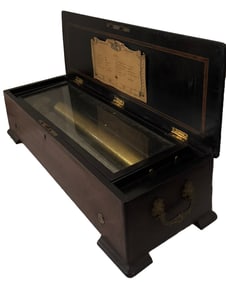 WOODEN MUSIC BOX