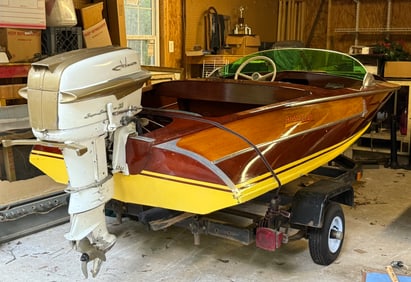 ARISTOCRAFT MAHOGANY SPEEDBOAT