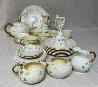 BELLEEK SHAMROCK COLLECTION CHINA SET MADE IN IRELAND