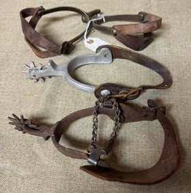 PAIR OF WWI US ARMY CALVARY SPURS & 2 MISCELLANEOUS WESTERN SPURS