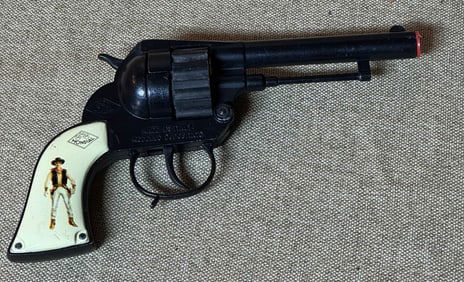 RARE CAP GUN MADE IN ITALY MODELLO DEPOSITATO MONDIAL PECOS BILL 12