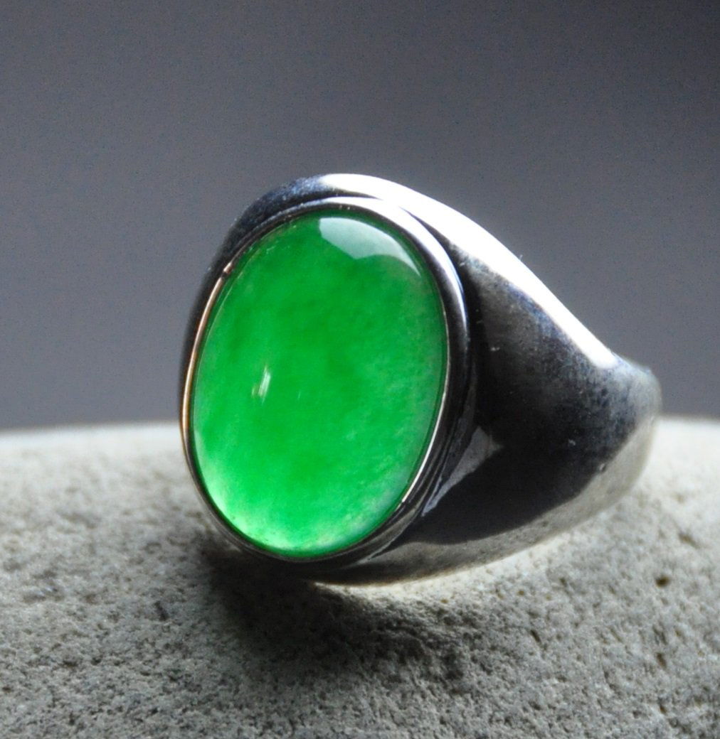 A men translucent green jadeite ring (1 of 5)