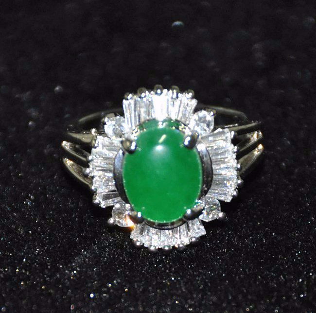 A women jadeite ring (1 of 4)