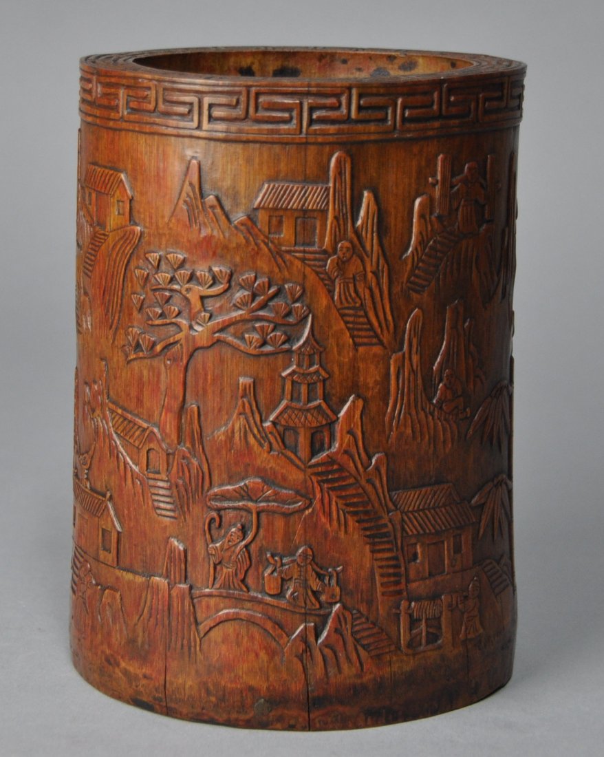 A fine Qing Dynasty bamboo brush pot (1 of 7)