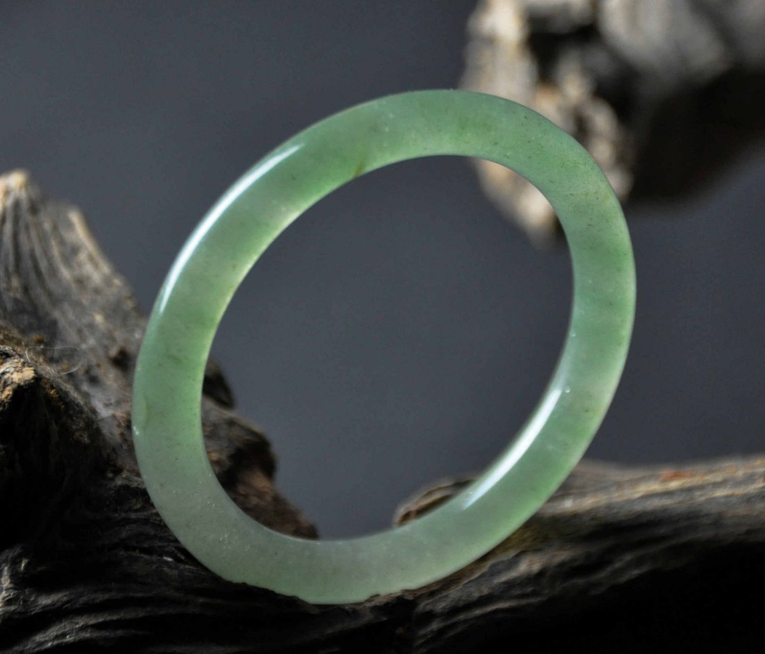 A translucent jadeite bangle (1 of 4)