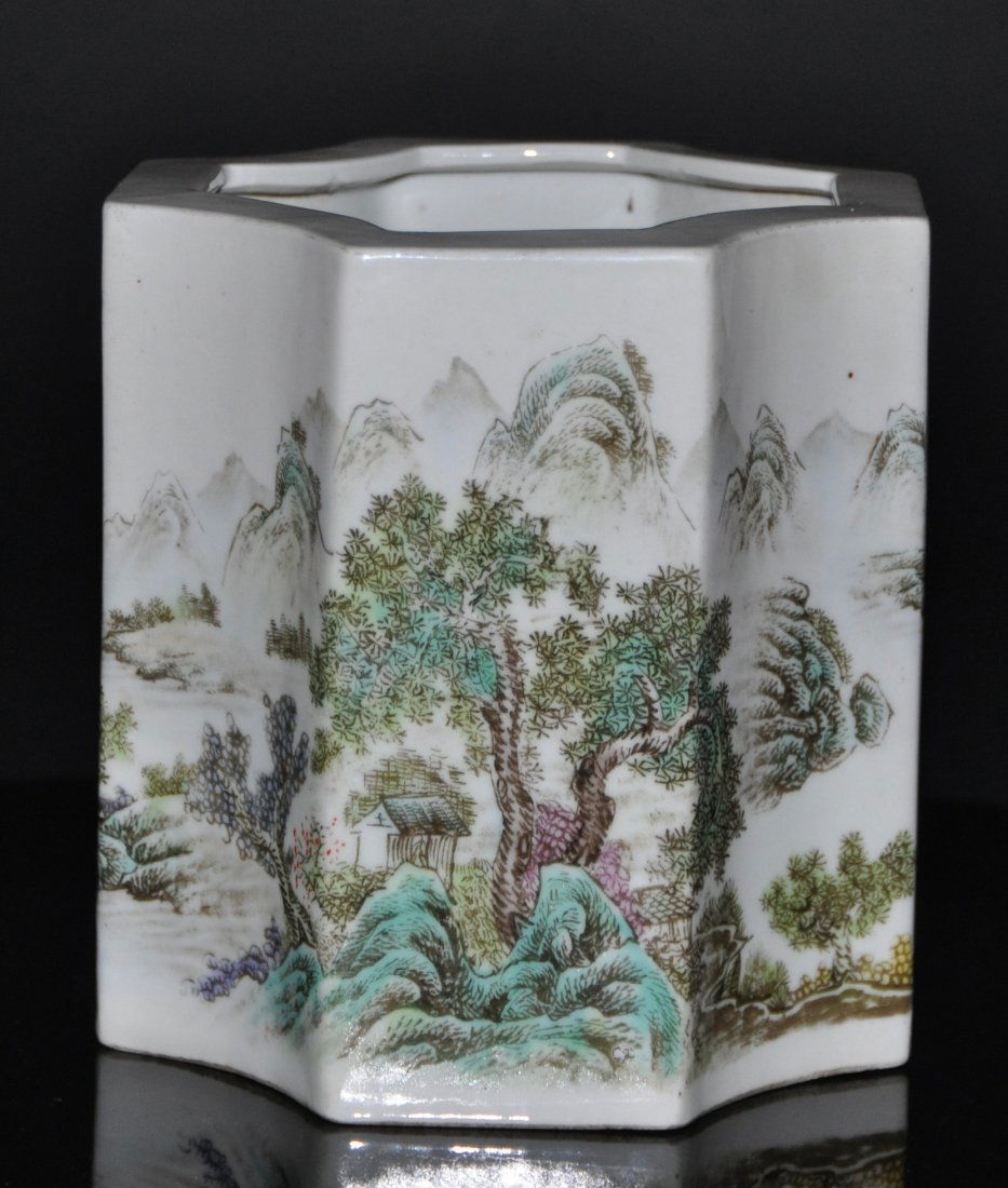 A rare Enameled porcelain brush pot.Republic period (1 of 9)