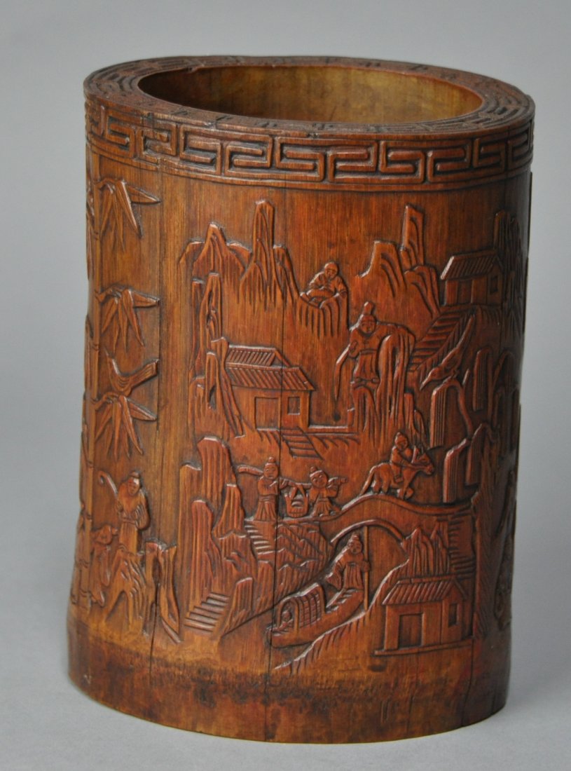 A fine Qing Dynasty bamboo brush pot (1 of 8)