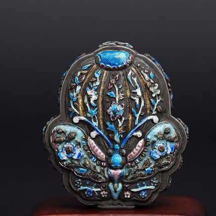 A Qing Dynasty Silver and enamel jewelry box (1 of 8)