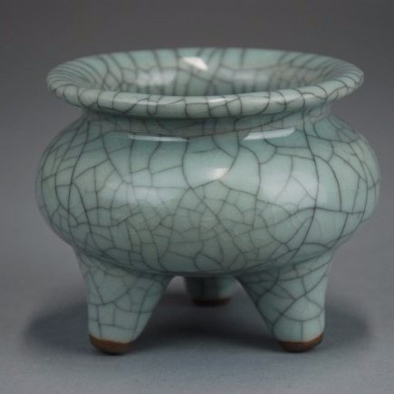 A Antique Geyao-type incense burner: This piece features a very well done glaze along with crack-like patterns. Height 3.8 in, Diameter 5 in.