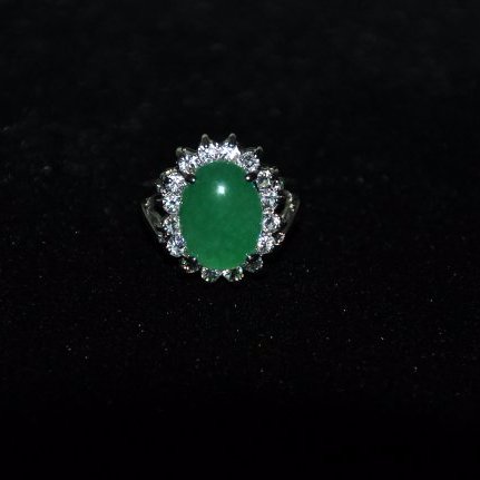 A woman  jadeite ring (1 of 8)