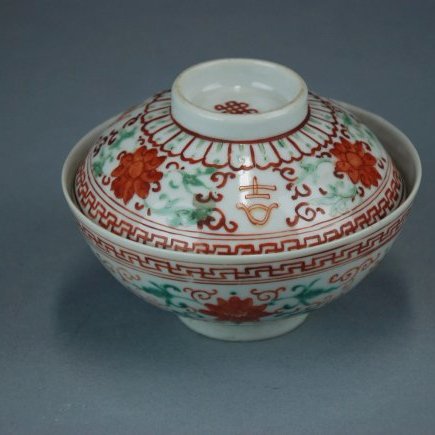 A famille rose red-green Qing Dynasty bowl (1 of 6)