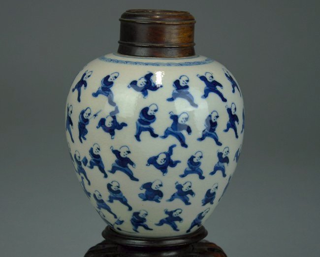 A Qing Dynasty Kangxi Beizitou Jar (1 of 7)