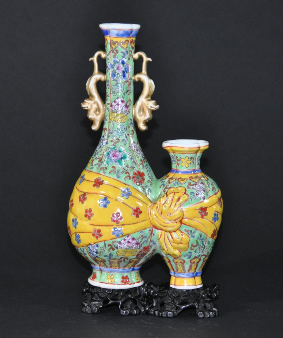 A rare Yongzheng Period yellow enamel ground double (1 of 10)