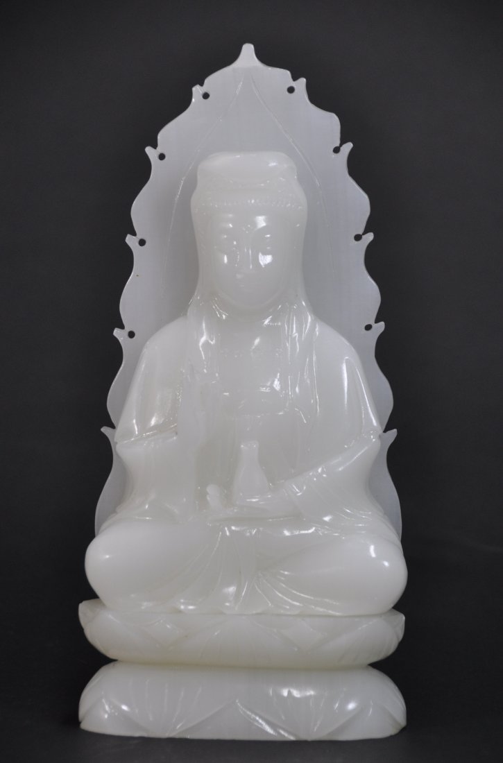 A  white  jade  carving of  Guanyin (1 of 7)