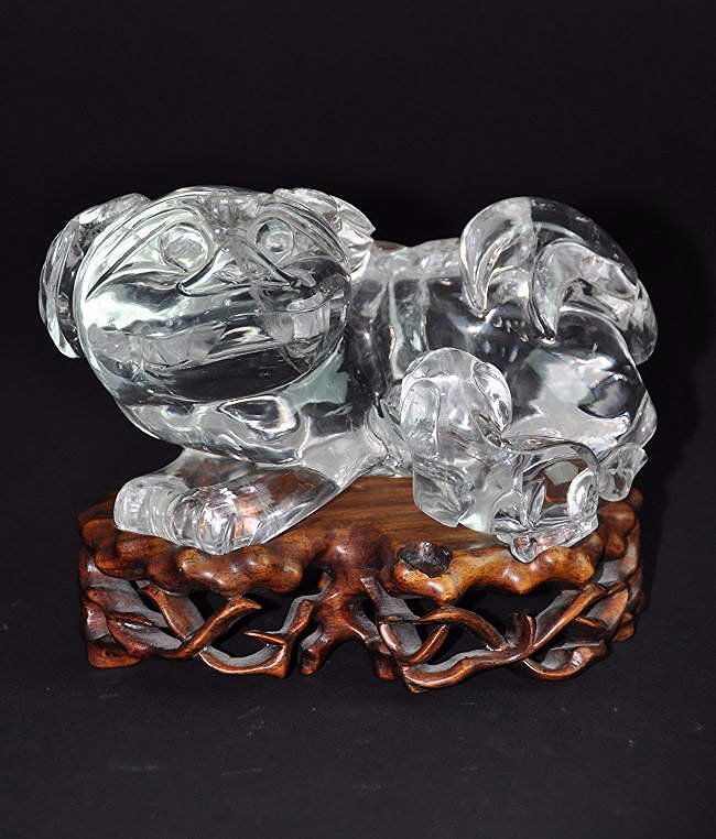 A Large Qing QianLong period carved rock crystal lion (1 of 9)