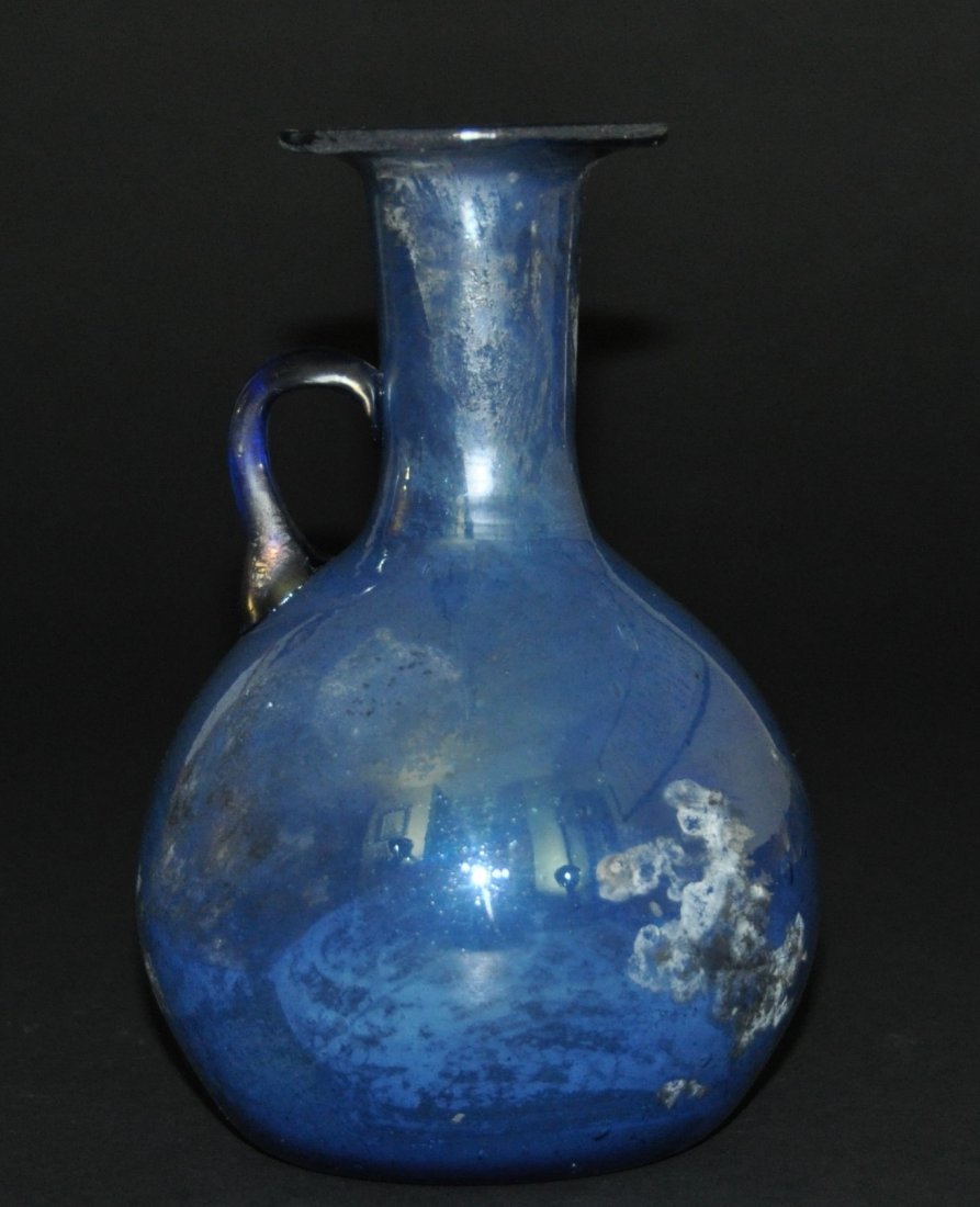 A rare Han Dynasty blue glass (1 of 7)