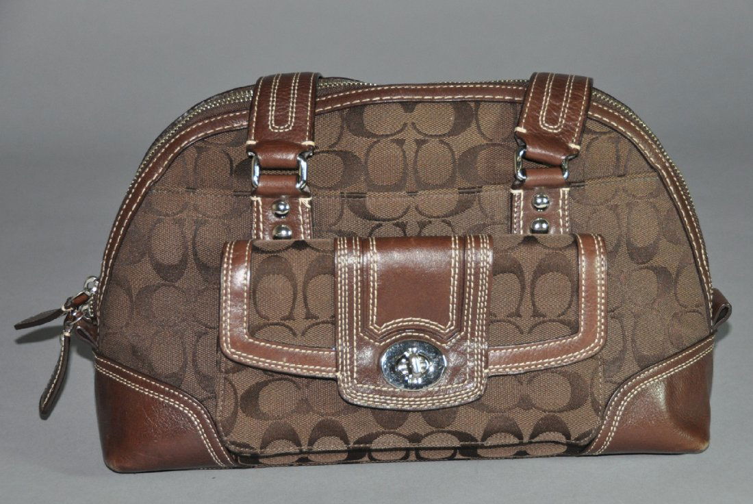 A Coach brown  handbag (1 of 8)