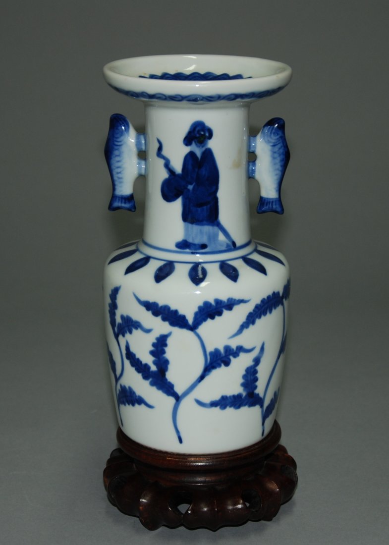 A blue and white Tianqi marker vase with double ears (1 of 6)
