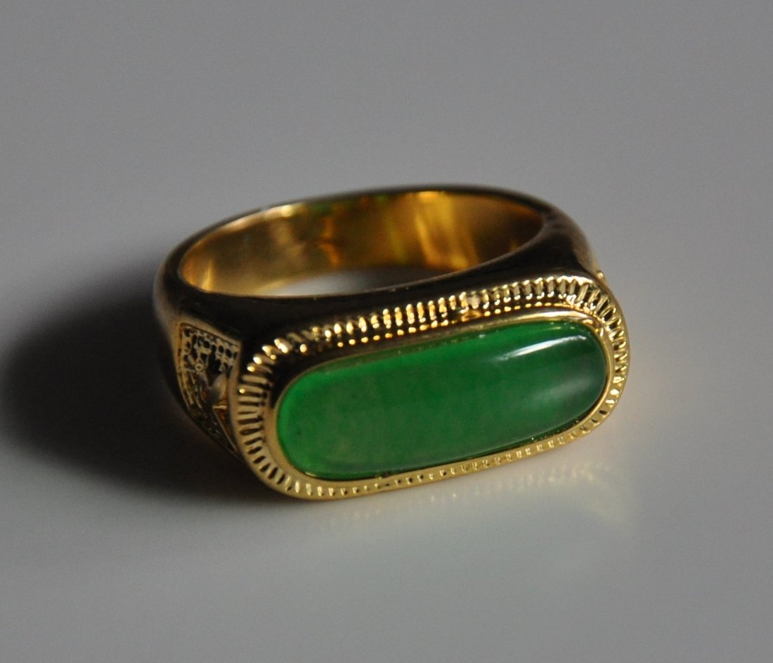 A man jadeite ring (1 of 5)