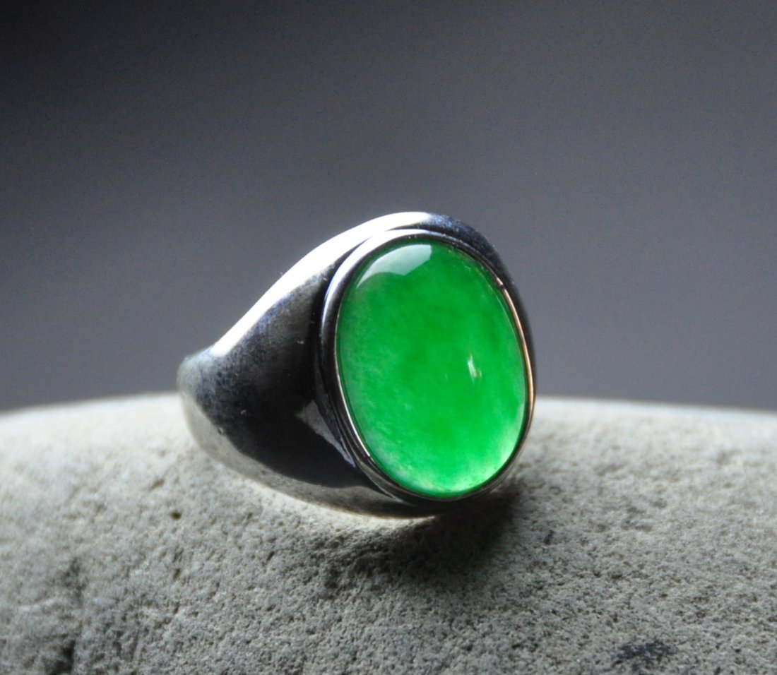 A men translucent jadeite ring (1 of 6)