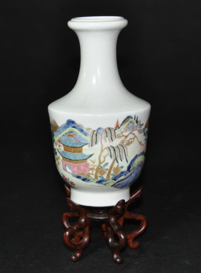 A 18th century  enameled porcelain vase (1 of 8)