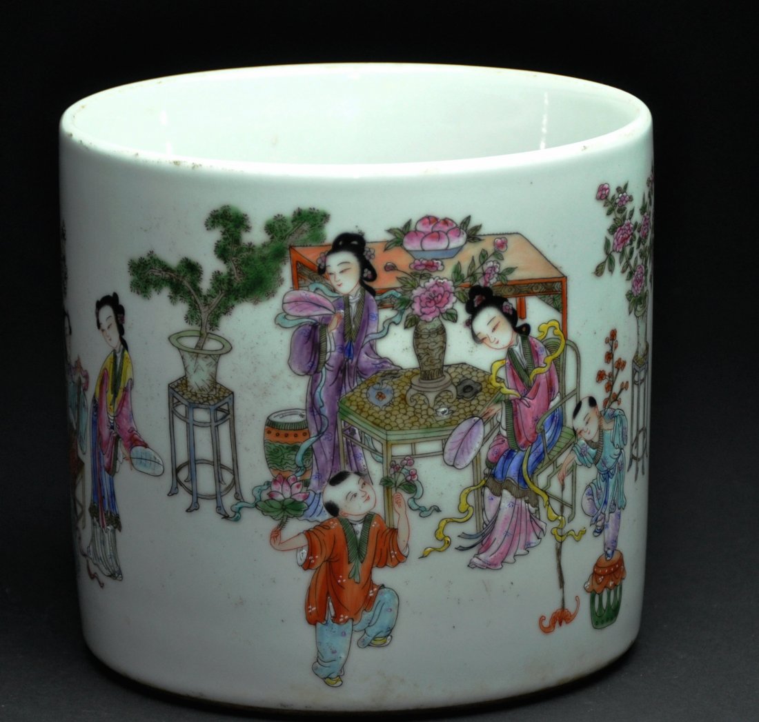 A large Qing Dynasty famille rose brush washer pot (1 of 7)