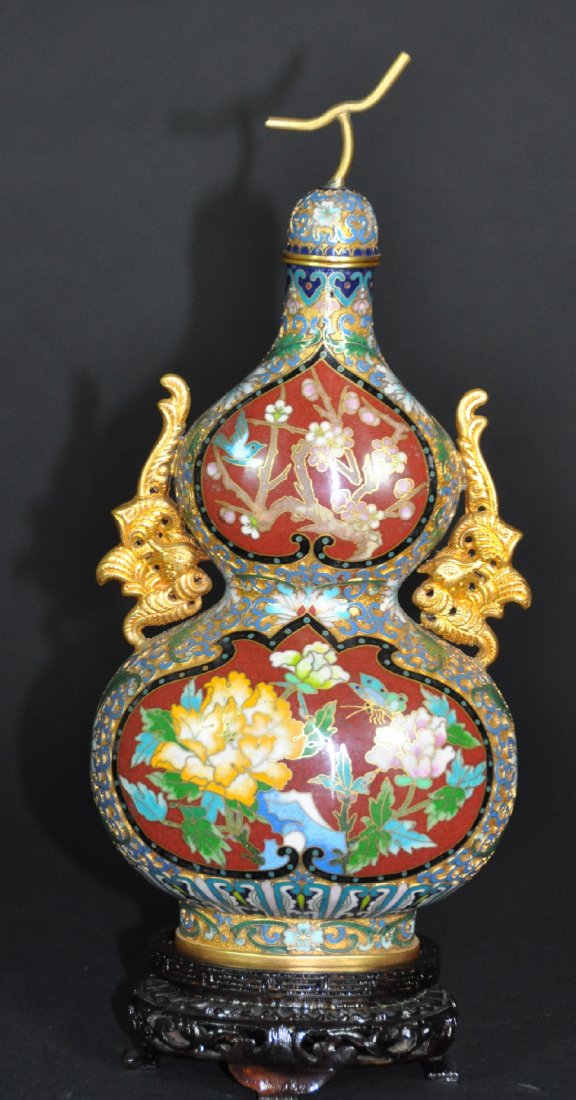 An antique cloisonna enamel double-grourd bottle vase (1 of 8)