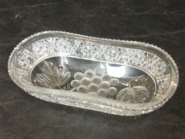 Tuthill Intaglio Grape ABCG Oval Dish (1 of 4)