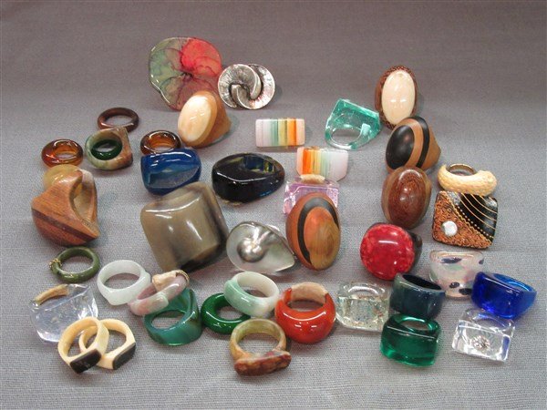 Large Grouping Estate Rings (1 of 5)