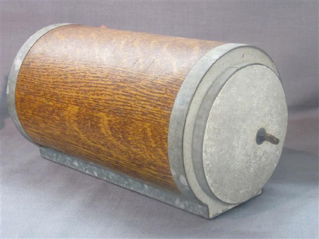 Vintage Perry Fire Safe (1 of 2)