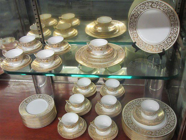 60 Piece Service For Twelve (12) Minton China (1 of 4)