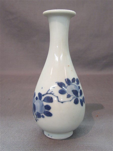 Chinese Kangxi Blue And White Porcelain Vase (1 of 3)