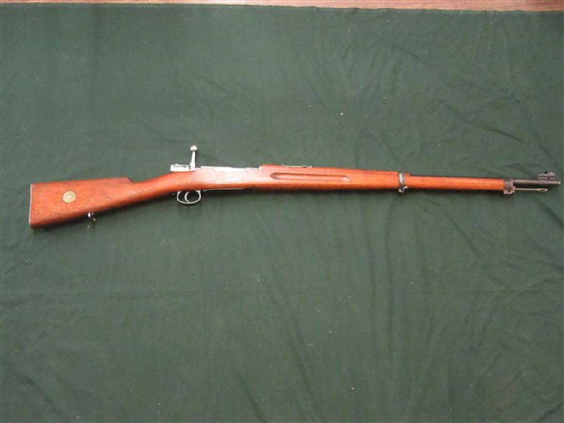 Swedish Mauser 1896 Carbine Rifle: A Swedish Mauser 1896 Carbine. Carl Gustavs Stads Gevarsfaktorl 1918 Crown touch marks. Serial no. 455898_x000D_