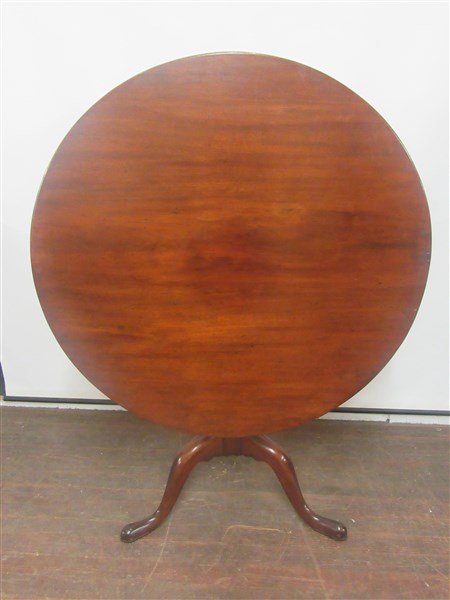 Queen Anne Style Tilt Top Tea Table: Queen Anne style tilt top tea table. Mahogany hardwood with brass latch. Dimensions: 36"diameter top 28"height and 48"height (tilt)