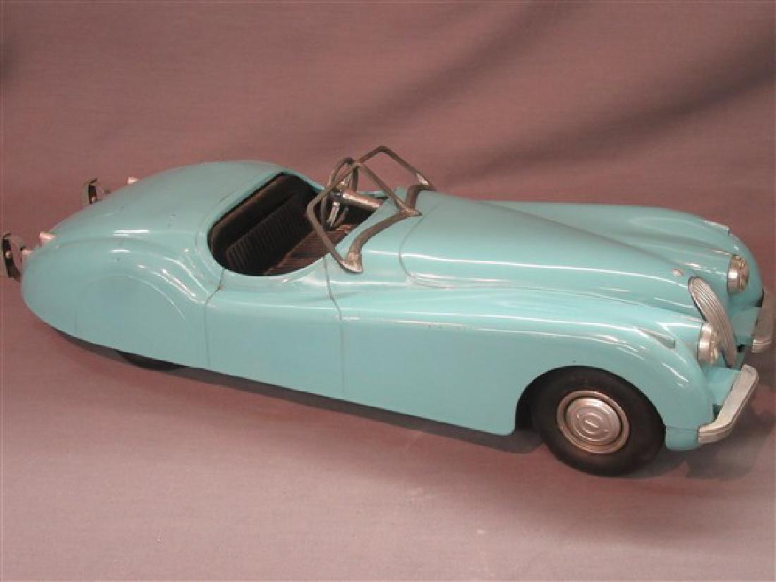 Vintage MODEL Toys Jaguar (1 of 6)