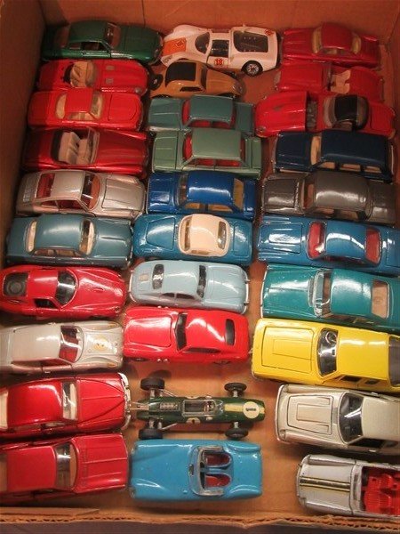 Thirty (30)  Piece Vintage Dinky, Corgi, Politoys.. (1 of 4)