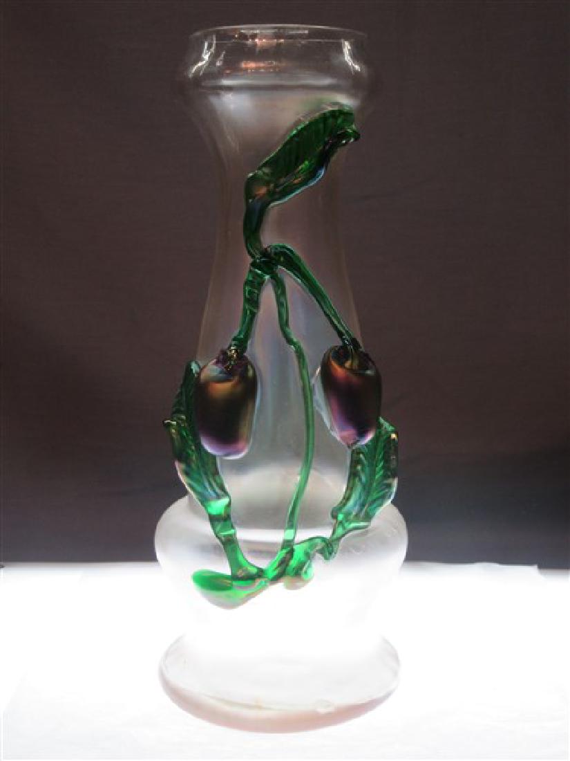 Loetz Iridescent Glass Plum Vase: Loetz Iridescent glass plum vase. UnsignedDimensions: 10 3/4" X 4"