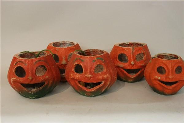 Vintage Halloween Jack-O-Lanterns (1 of 5)
